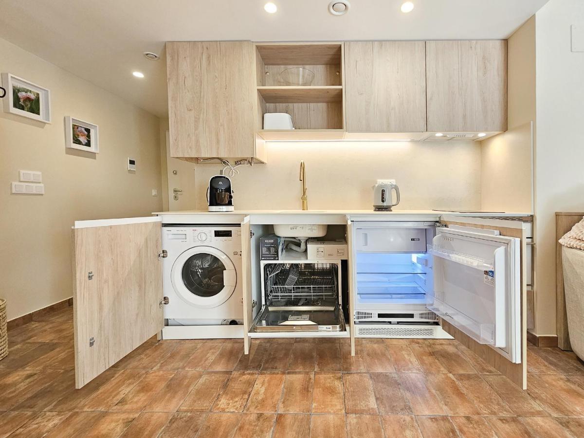 Apartamentos Las Ciencias Studio Y Валенсия Экстерьер фото